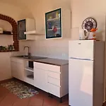 Casa Oleandro 펜션 피날레리구레