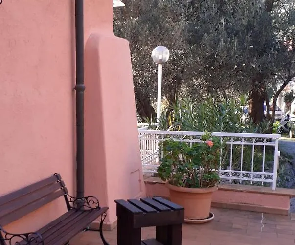 Casa Oleandro Casa de Férias Finale Ligure